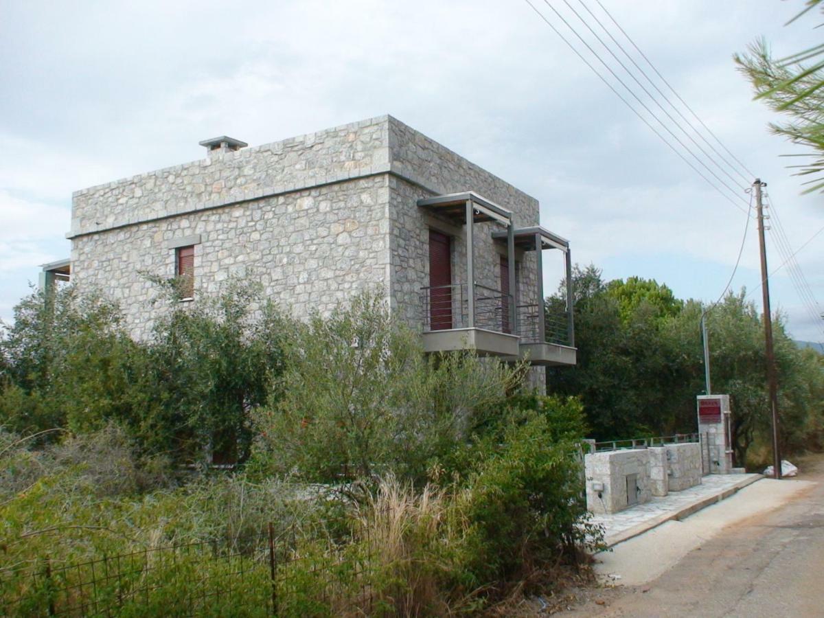 Thelgi Ferienhaus Kalamata